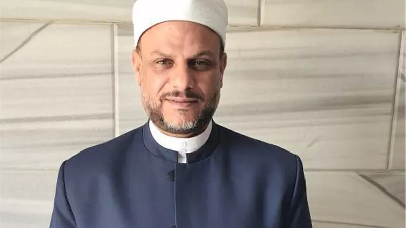 أيهما أفضل صلاة المرأة في البيت ام المسجد