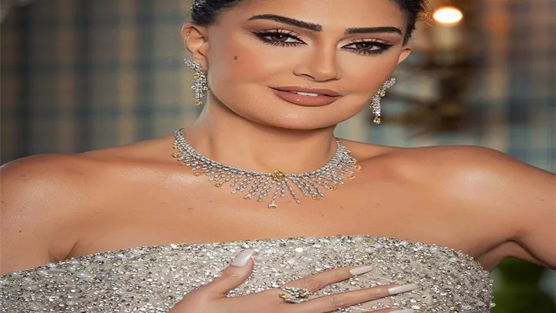غادة عبد الرازق تحصد جائزة افضل ممثلة عربية بمهرجان أوسكار العرب بدبي