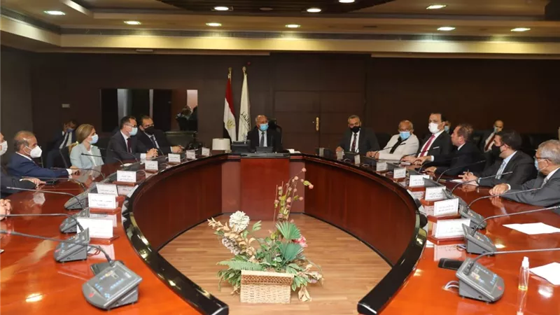 لأول مرة في مصر.. أتوبيساتBRT على الطريق الدائري حول القاهرة الكبرى