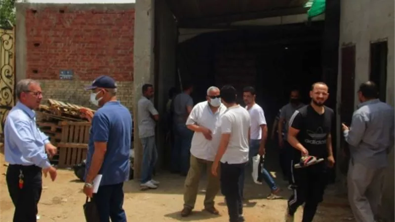 رئيس جهاز العبور الجديدة يقود حملة على مخالفات البناء ويحرر6 محاضر.. بالصور