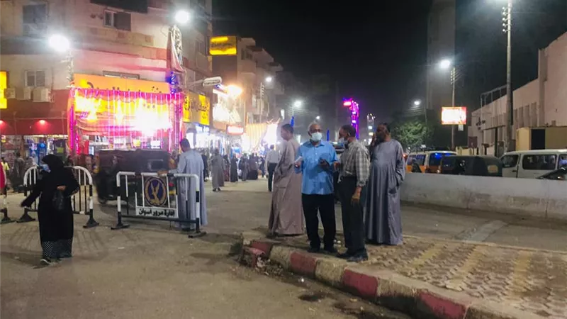 تطبيق 6 غرامات فورية و8 محاضر ضد المخالفين للاجراءات الاحترازية لكورونا في ادفو