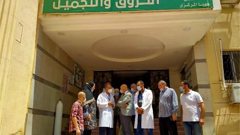 وكيل وزارة الصحة يتفقد سير العمل بمستشفي ههيا ومركز الحروق ..صور