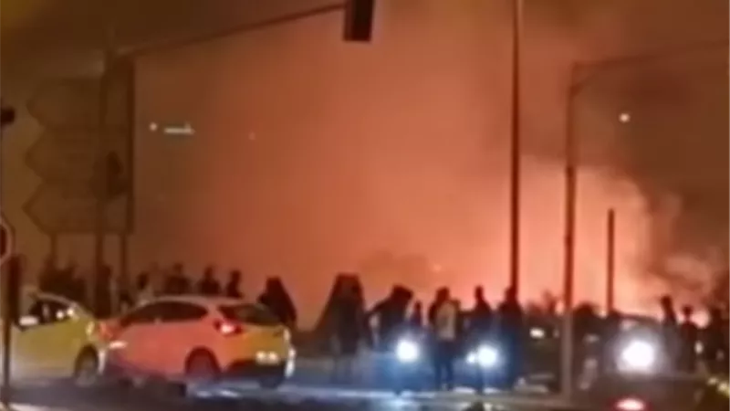 بالفيديو.. استهداف برج الجوهرة في قطاع غزة بصاروخ إسرائيلي