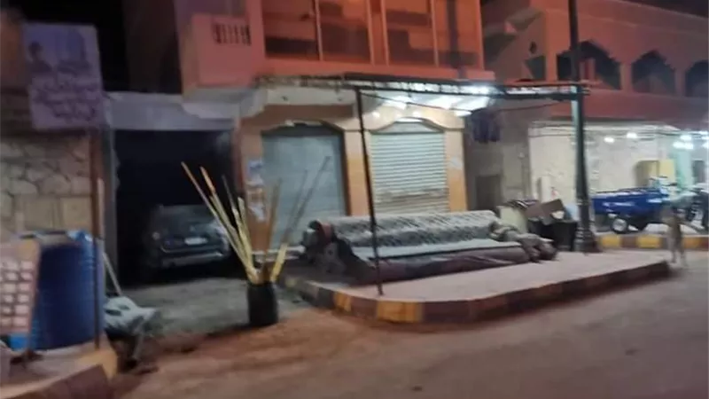 سيوة تلتزم بغلق المحال والشوارع خالية