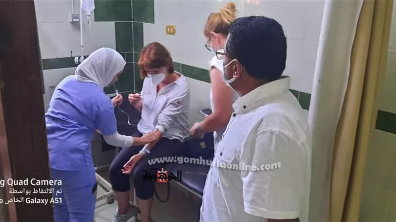 وكيل وزارة الصحة بالبحرالاحمر: تم تقديم الخدمات الصحية اللازمة لمصابى حادث الزعفرانة وخروج ستة سياح تشيك