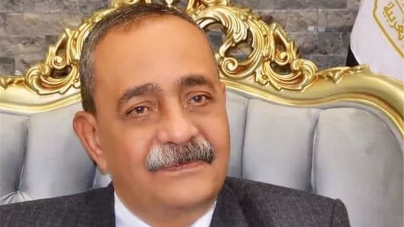 محافظ الاسماعيلية يقدم التهنئة للمسنين بقدوم عيدالفطر