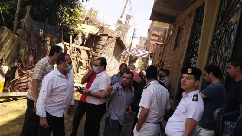 فض سوق طحانوب تطبيقا للاجراءات الاحترازية بشبين القناطر
