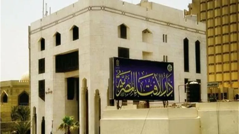 ما حكم زيارة القبور في العيد؟