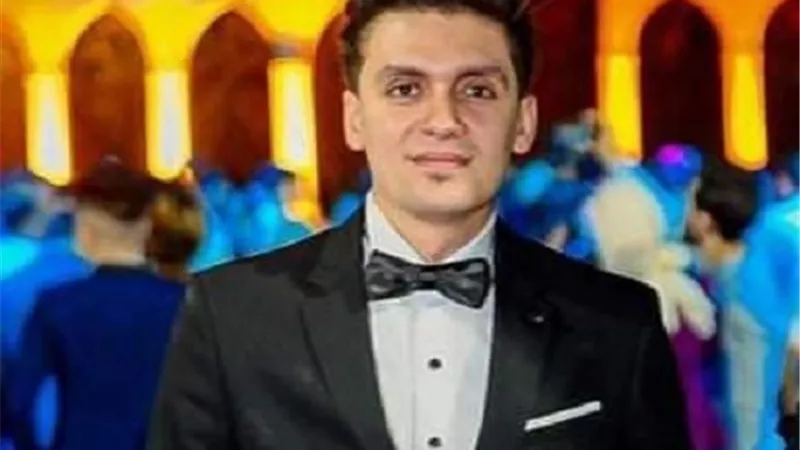 أحمد فوزي يدخل 