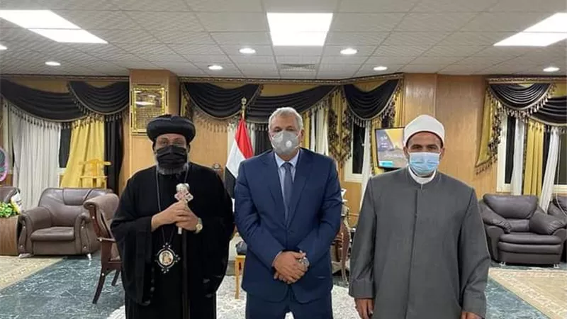 محافظ الوادي الجديد يستقبل وفد كنيسة العذراء والاوقاف احتفالا بعيد الفطر المبارك