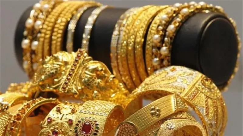 انخفاض أسعار الذهب بفعل صعود الدولار