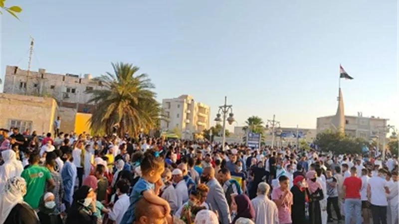 الألاف ادوا صلاة العيد بالبحر الأحمر وسط إجراءات إحترازية مشددة