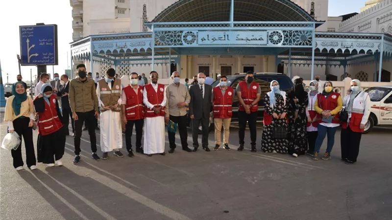 اهالي مطروح صلوا العيد بمسجد العوام بعد تجديده