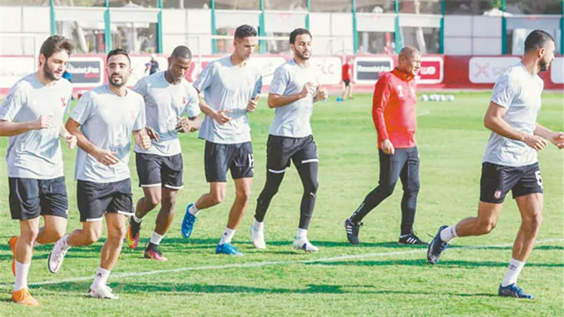 الأهلي يحفز نجومه بالفلوس