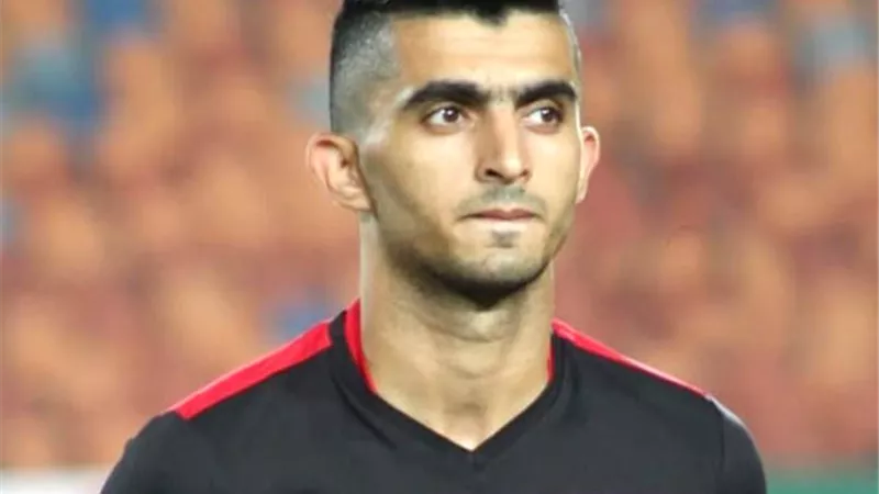 الأهلي عينه علي سمير الطلائع