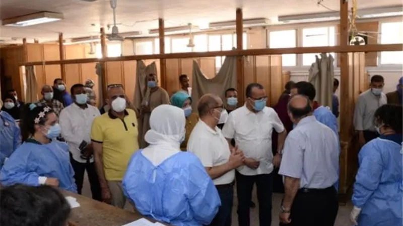 فى اول ايام عيد الفطر.. رئيس جامعة اسيوط يشيد بانتظام تقديم الخدمة الطبية بالمستشفيات الجامعية