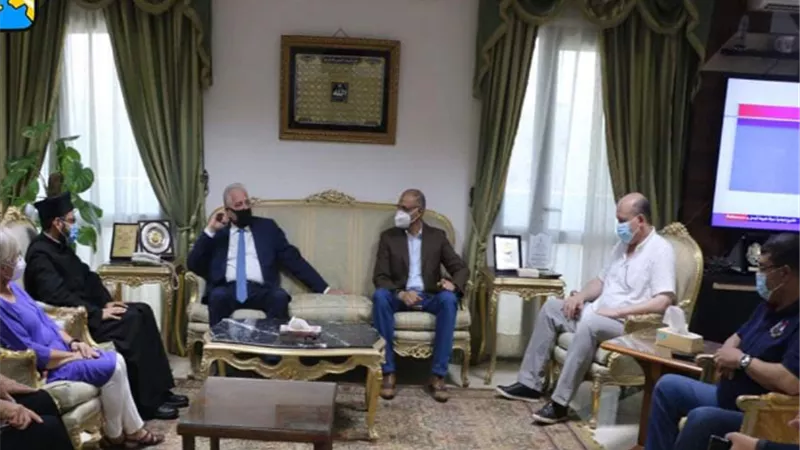 وفد المجلس الرعوي للكنيسة الكاثوليكية بشرم الشيخ يقدم التهنئة بعيد الفطر المبارك
