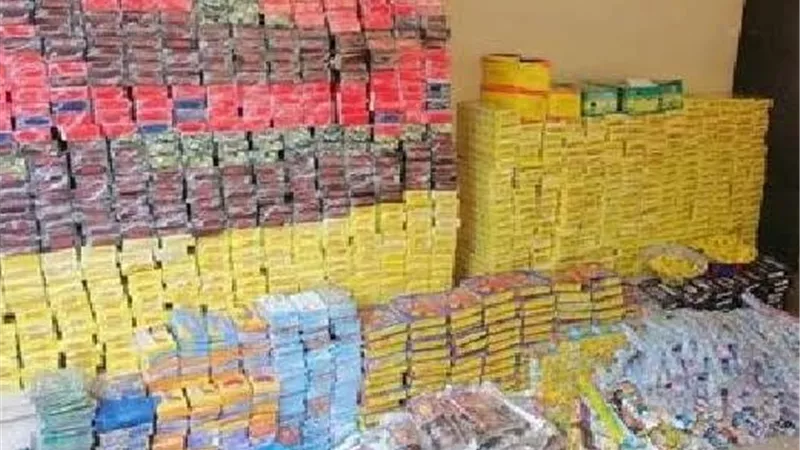 ضبط نصف مليون قطعة ألعاب نارية بالمنشية قبل ترويجها بمناسبة عيد الفطر