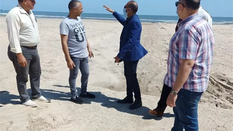 بأمر كرونا .. شؤاطئ جمصة خالية فى العيد