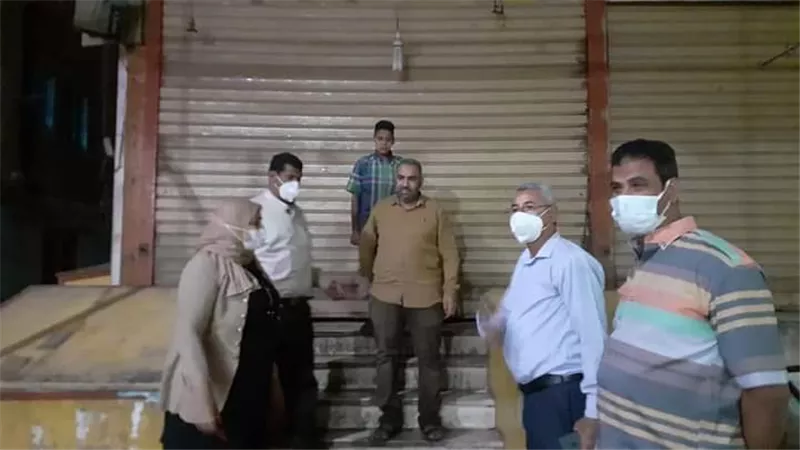 تطهير وتعقيم 47 شارع وتطبيق الإجراءات الاحترازية بسوهاج..صور