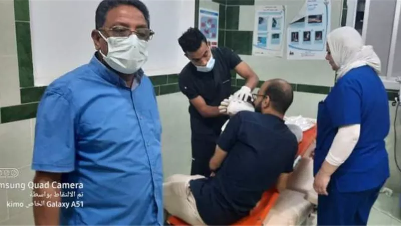 وفاة الزوج وإصابة الزوجة وطفليها فى انقلاب سيارة ملاكى بطريق رأس غارب