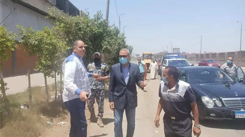 محافظ القليوبية يتابع منظومة النظافة في بنها وقليوب وازالة بعض المباني بغرب شبرا الخيمة