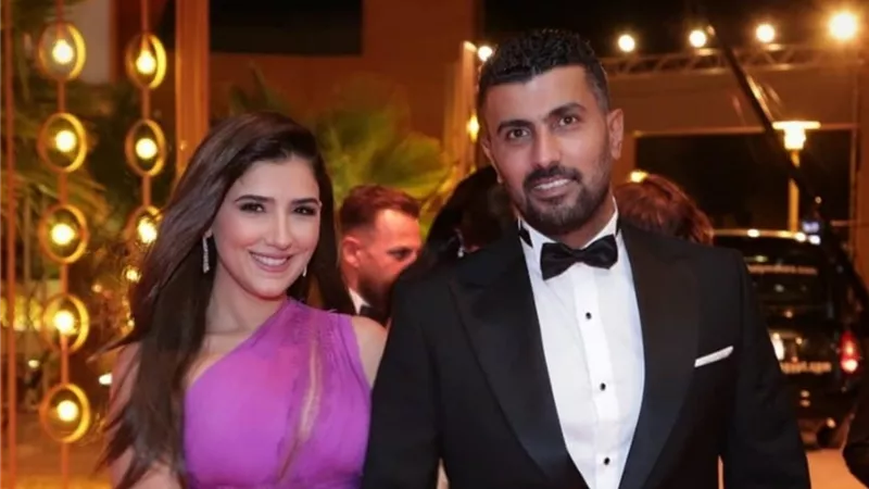 أول تعليق من مى عمر بعد وقف التعاقد مع زوجها محمد سامى