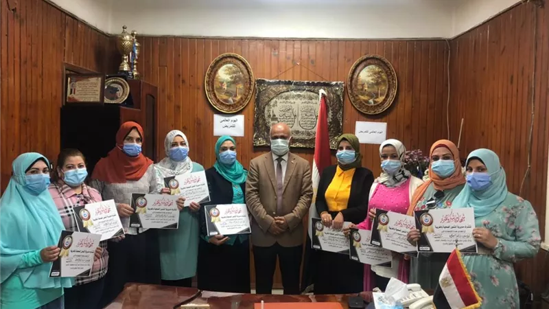 صحة الغربية تحتفل بأبطال الإنسانية النبيلة-صور