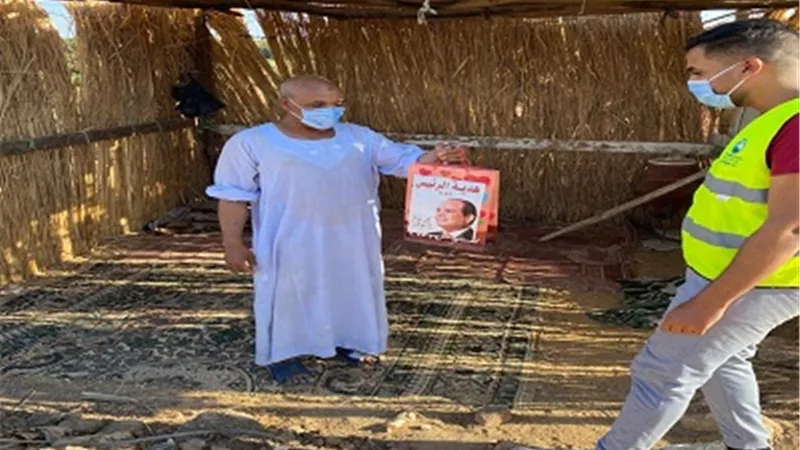 حزب مستقبل وطن يوزع هدايا السيد الرئيس علي اهالي ادفو