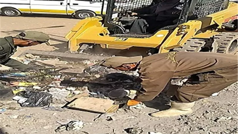 ١٥ محضر وحملة نظافة فى اليوم العاشر لتطبيق قرارات مجلس الوزراء بالزينية شمال الأقصر
