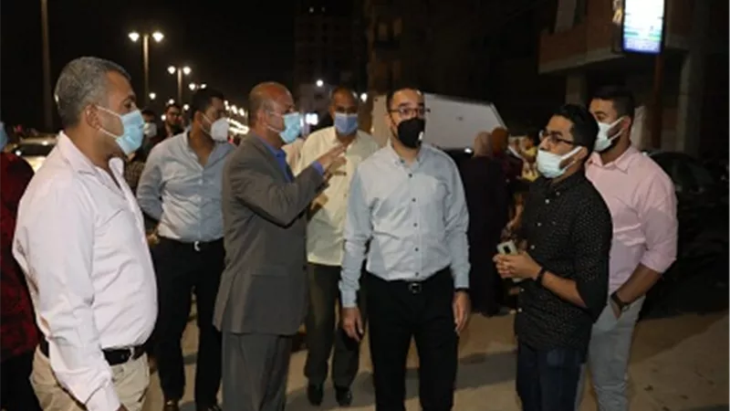 سكرتير عام بنى سويف يوجه بغلق وتشميع عدد من المحال