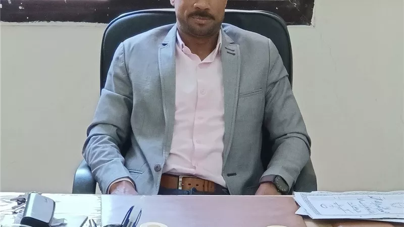 رئيس قرية البحرى قمولا بقنا ينفى ضبط اثنين من موظفى الوحدة المحلية