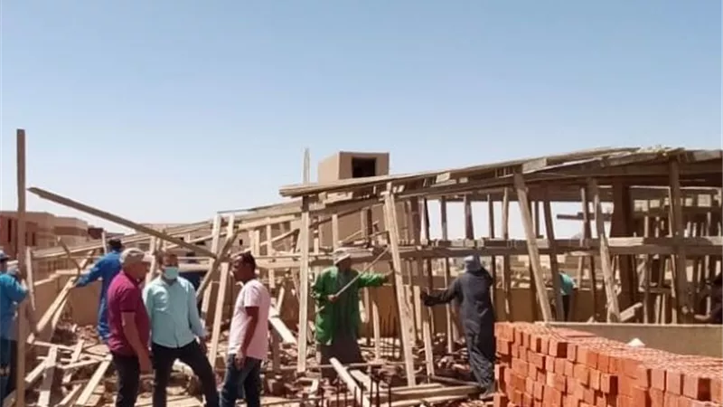 بشارة: جهاز الشروق يحرر 23 محضر إشغال ومخالفة بناء فى أيام عيد الفطر.. بالصور