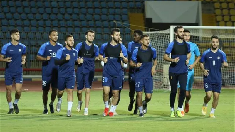 الإسماعيلي يستعد للمقاولون بمحاضرات تحفيزية ..صور