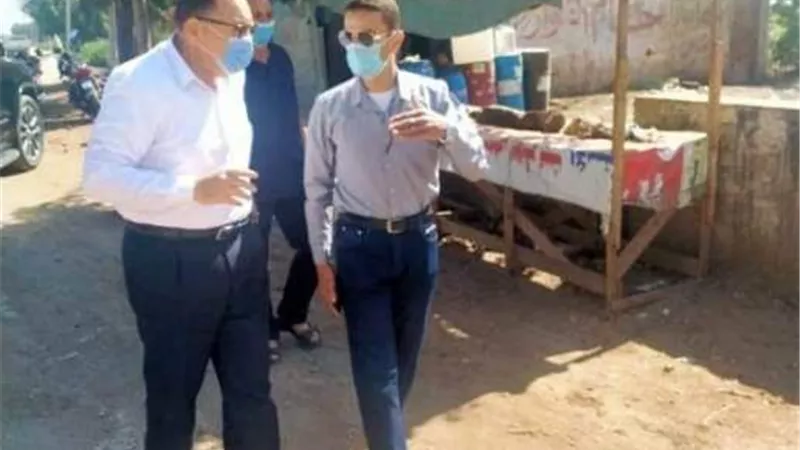 تزويد سنهوا بمعدات نظافة وتطهير المصرف
