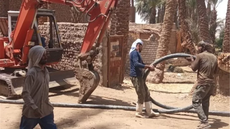 محافظ أسيوط.. المتابعة الدورية لمشروعات تطوير الريف المصري 