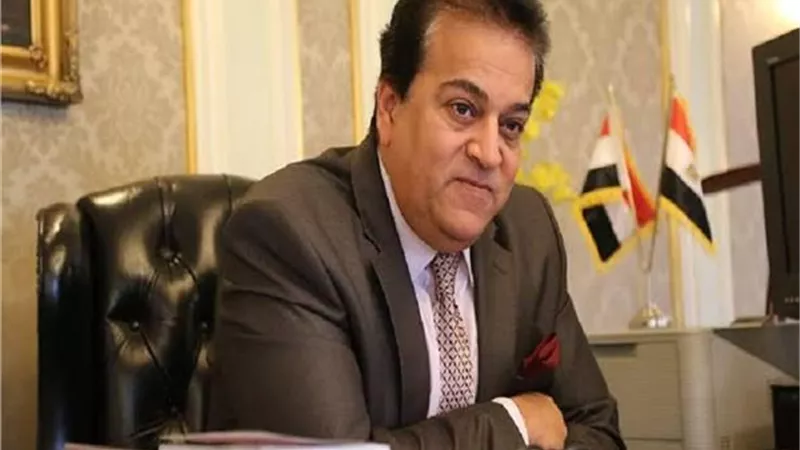 تجديد تعيين ٦ مديرين عموم بجامعة جنوب الوادى