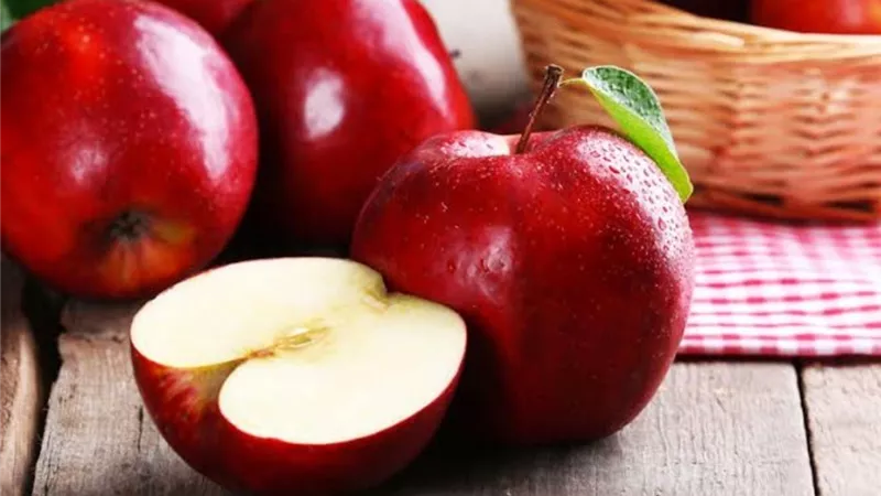 5 فوائد مذهلة لتناول التفاح تعرفي عليها