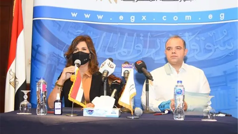 مكرم: التعاون مع البورصة استجابة لطلب المصريين بالخارج ورغبتهم بالاستثمار بسوق المال