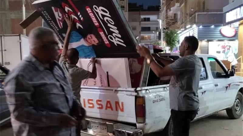 حملة إشغالات بشارع الجلاء البحرى بشبين الكوم وتحرير غرامات فورية للحد من كورونا بالمنوفية
