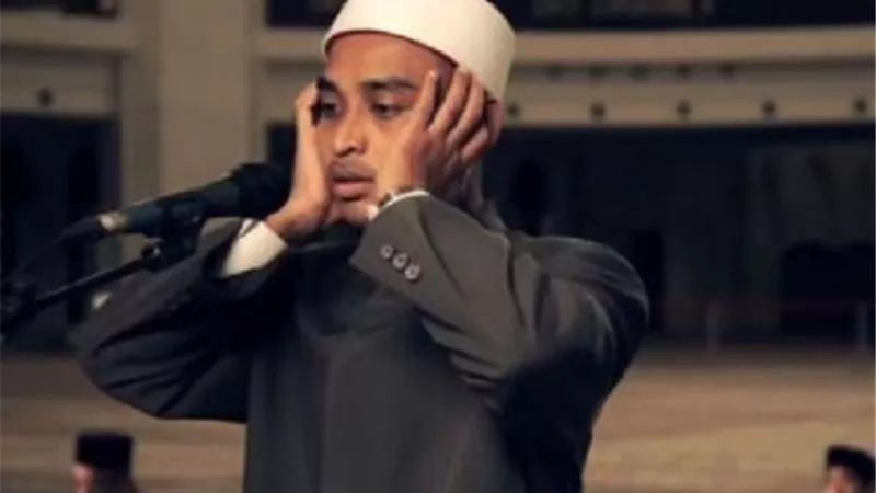 هل يجوز الصلاة منفردا دون قول صيغة الإقامة؟ .. دار الإفتاء تجيب