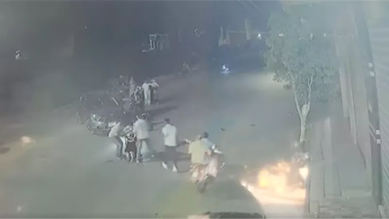 بالفيديو .. إصابة شخص وشقيقته فى حادث تصادم بمنوف