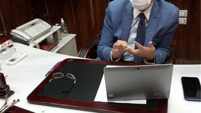تكريم مدير مستشفى اولاد صقر والعاملين بها لتميزهم فى عملهم