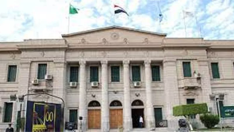 رئيس جامعة القاهرة: ترميم مبنى كلية الآداب واستعادة هويته التراثية والأثرية الفريدة