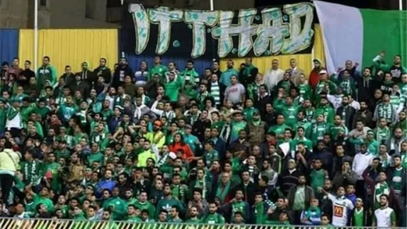 جماهير الاتحاد السكندرى تساند الفريق قبل مواجهة المصرى