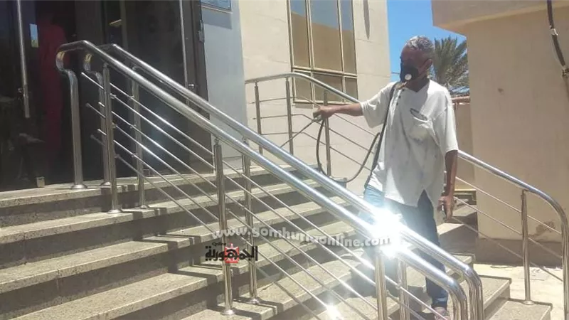 تكثيف اعمال تطهير وتعقيم المصالح الحكومية برأس غارب