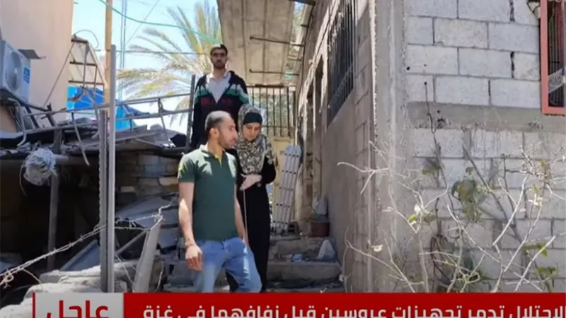 بالفيديو.. شاهد.. غارات الاحتلال تحرم عروسين في غزة من زفافهما وتدمر تجهيزات الفرح