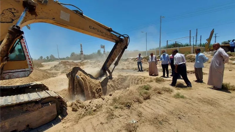رئيس مركز أسنا يتفقد عددا من مشروعات مبادرة حياة كريمة جنوب الأقصر