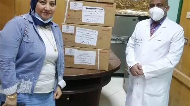 اهداء 4 أجهزة تنفس صناعي لمرضي مستشفي أسوان الجامعي