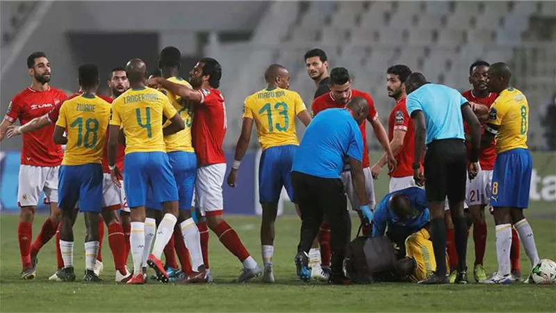 مفاجأة.. الكاف يرفض شكوى الأهلى ضد حكم مباراة صن داونز